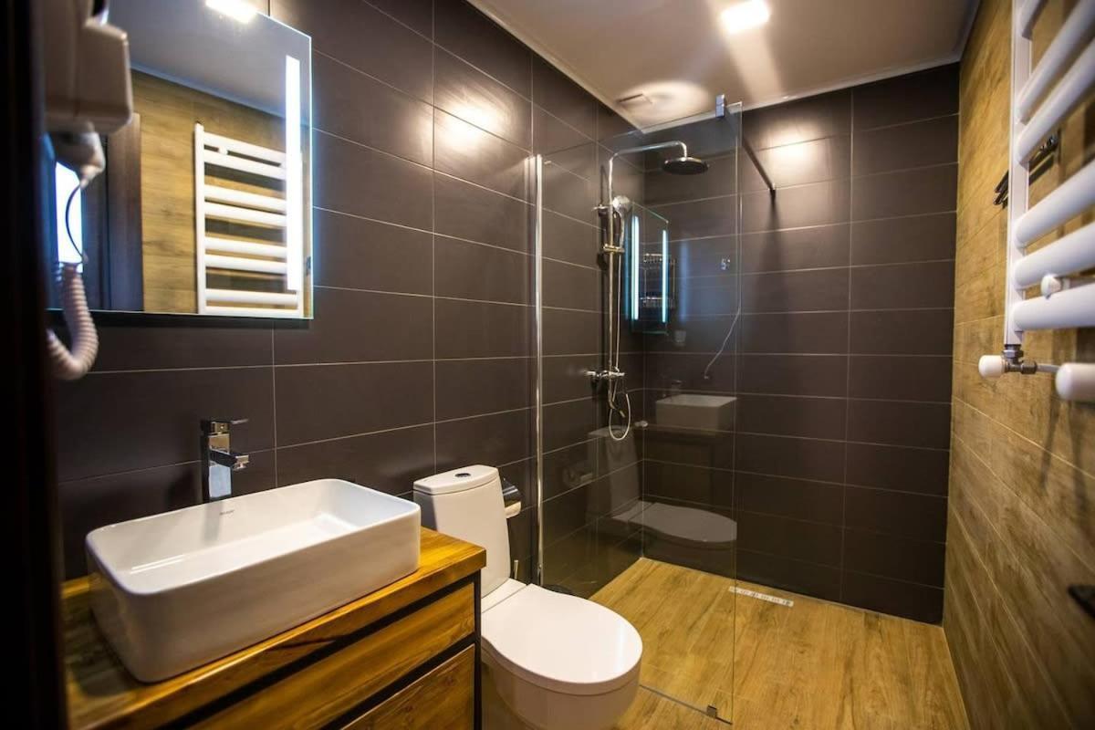 3Br Apt W Huge Terrace & Magnificent Views Tbilisi Zewnętrze zdjęcie